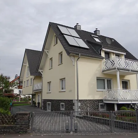 Wellnessloft Mit Sauna Und Garten Apartmán *